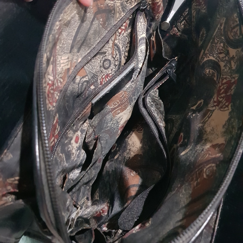 Black Structured Shoulder Bag - image 3